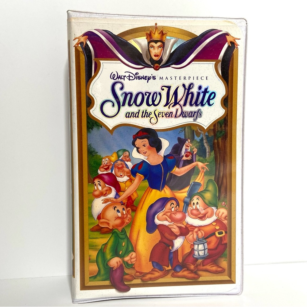 Walt Disney’s Masterpiece Snow White and the Seven Dwarfs VHS Tape